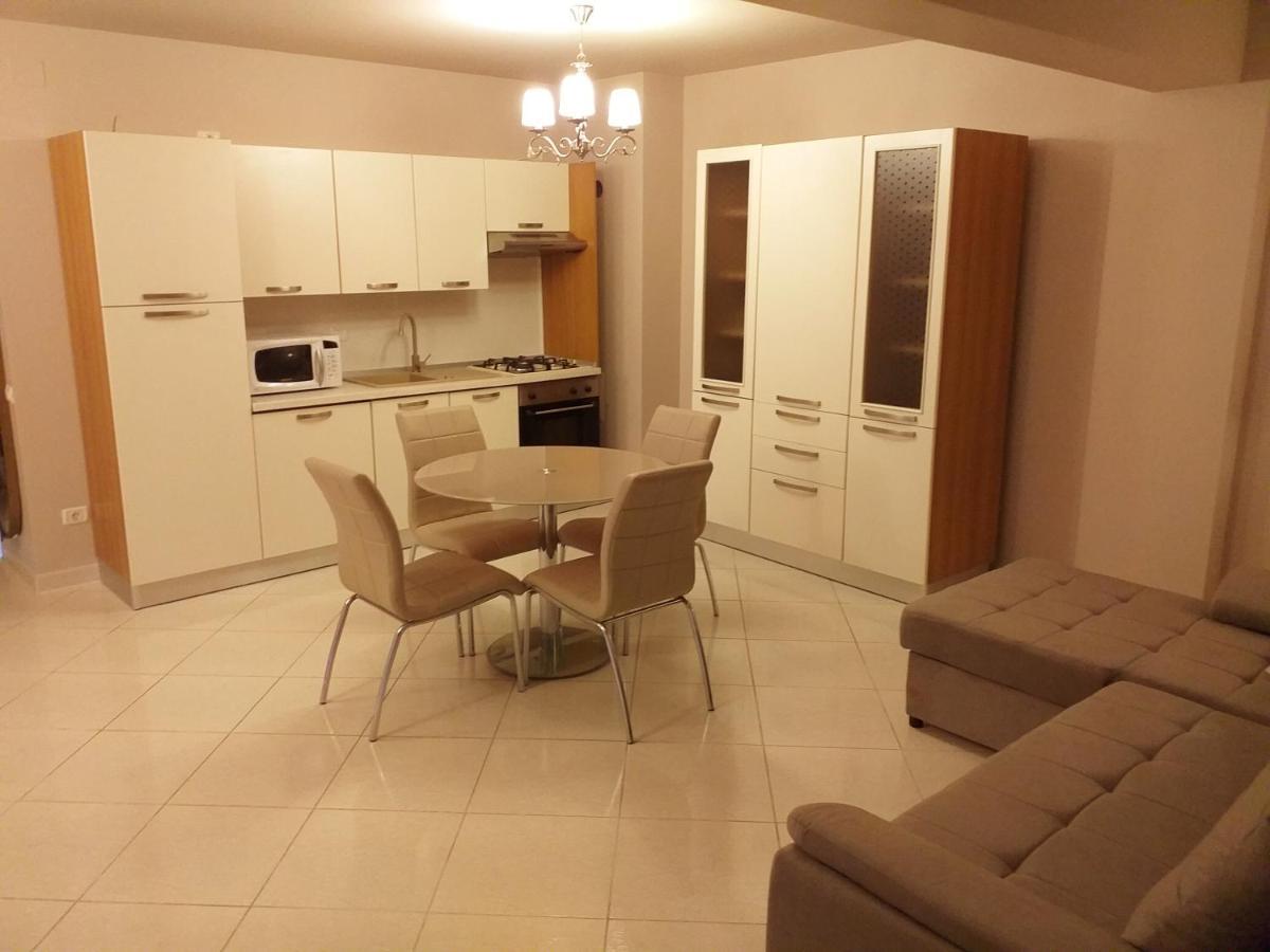 Alisia Apartment Mamaia