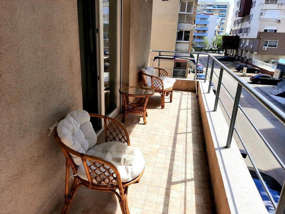 Alisia Apartment *