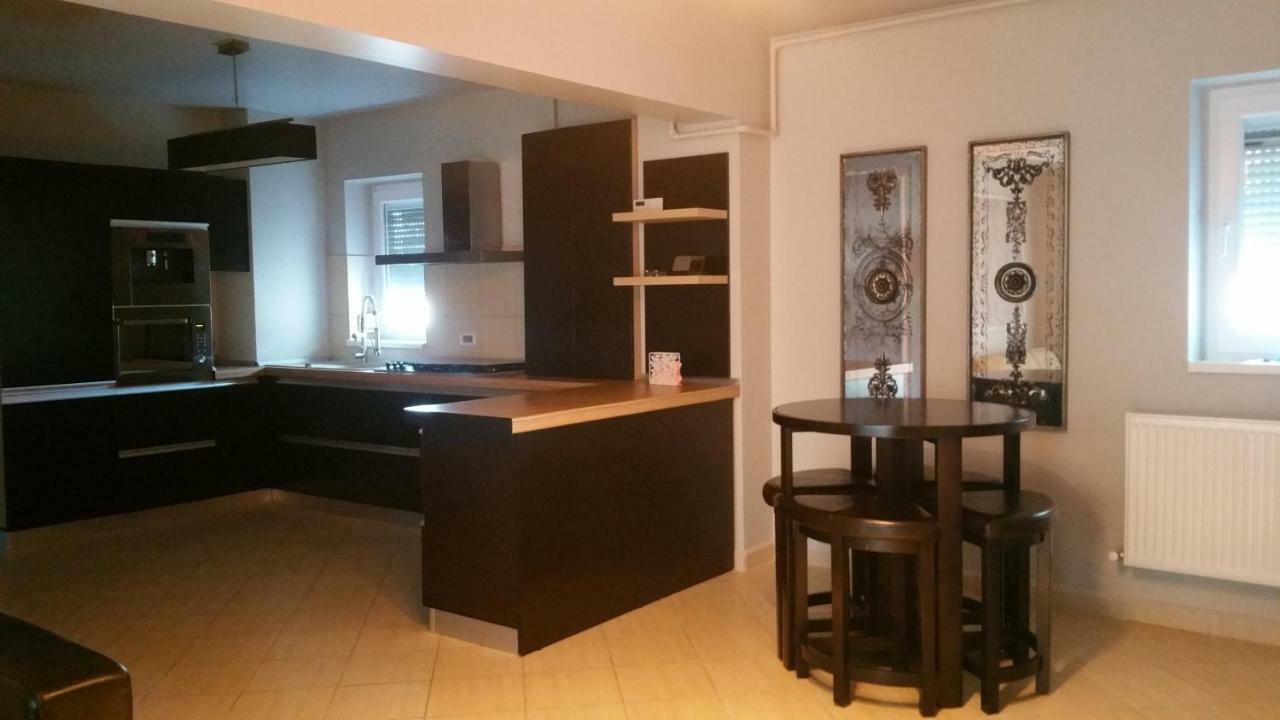 Apartament Alisia *