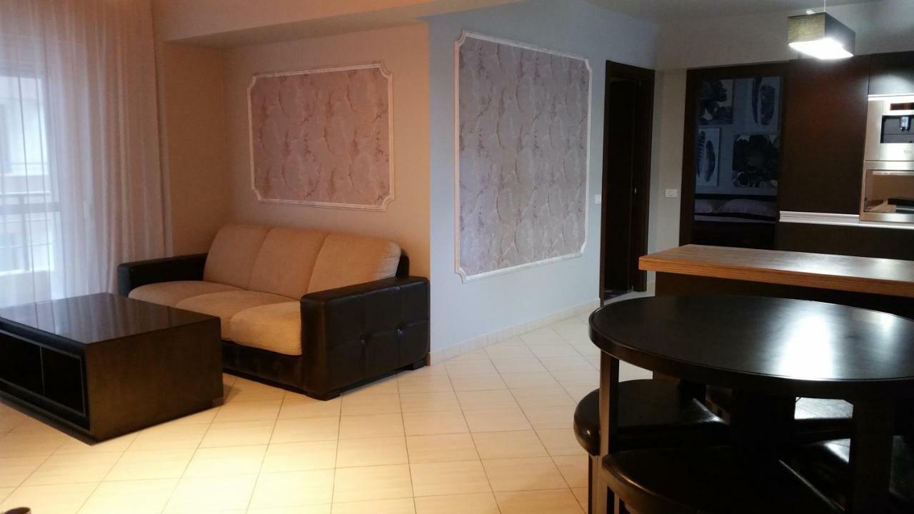Alisia Apartment